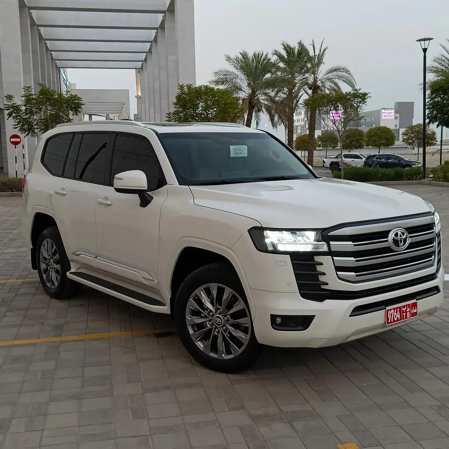 Toyota Land cruiser - Image 3