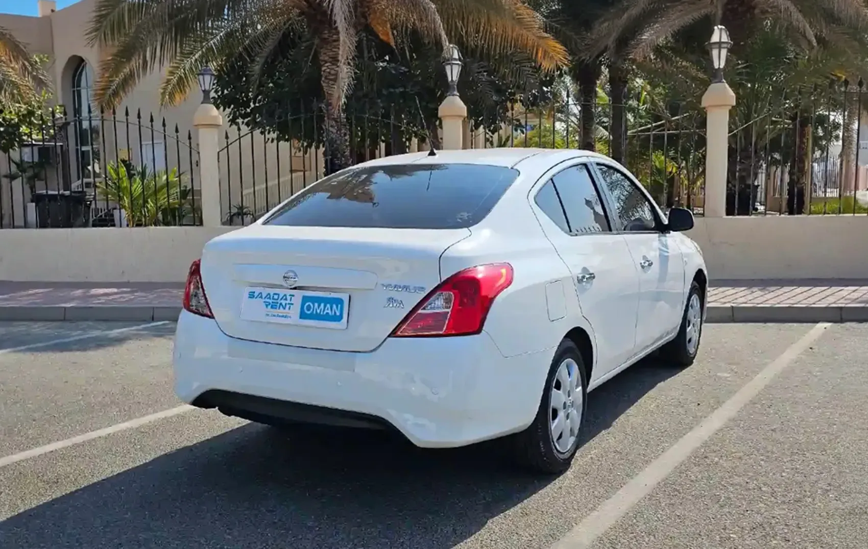 Nissan Sunny - Image 5